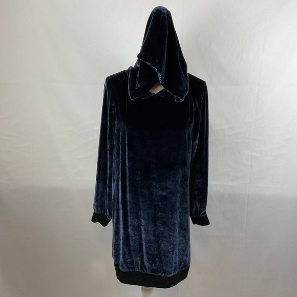 Alice + Olivia Dresses & Skirts - Alice + Olivia | Navy Velvet Mini Dress